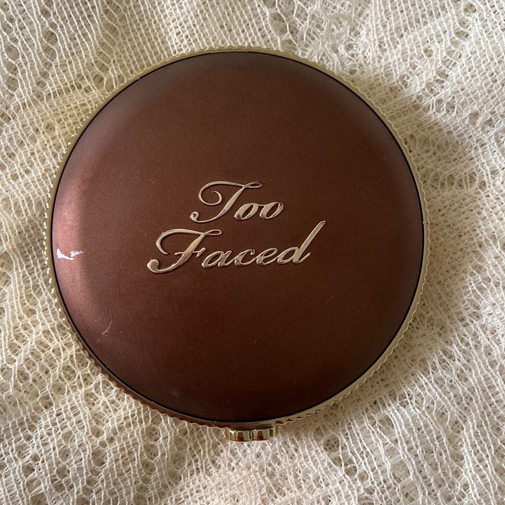 Too Faced “Dark Chocolate” Soleil Bronzer